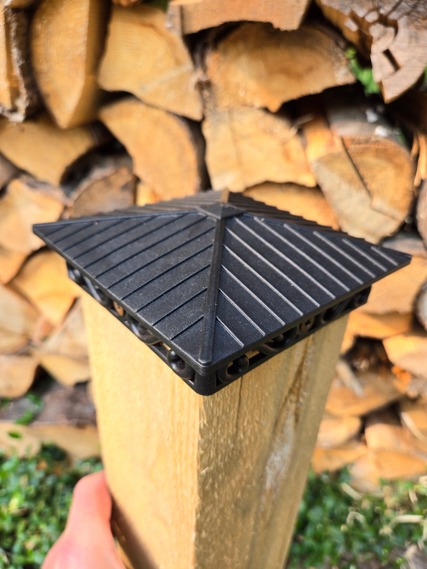 FENCE & DECK RITE Unique Design Post caps, fits True 4” x 4” Posts (Actual 4” x 4”) Perfect Finishing Touch to Your Fences and Decks. (True 4" X 4" - Pack of 24)