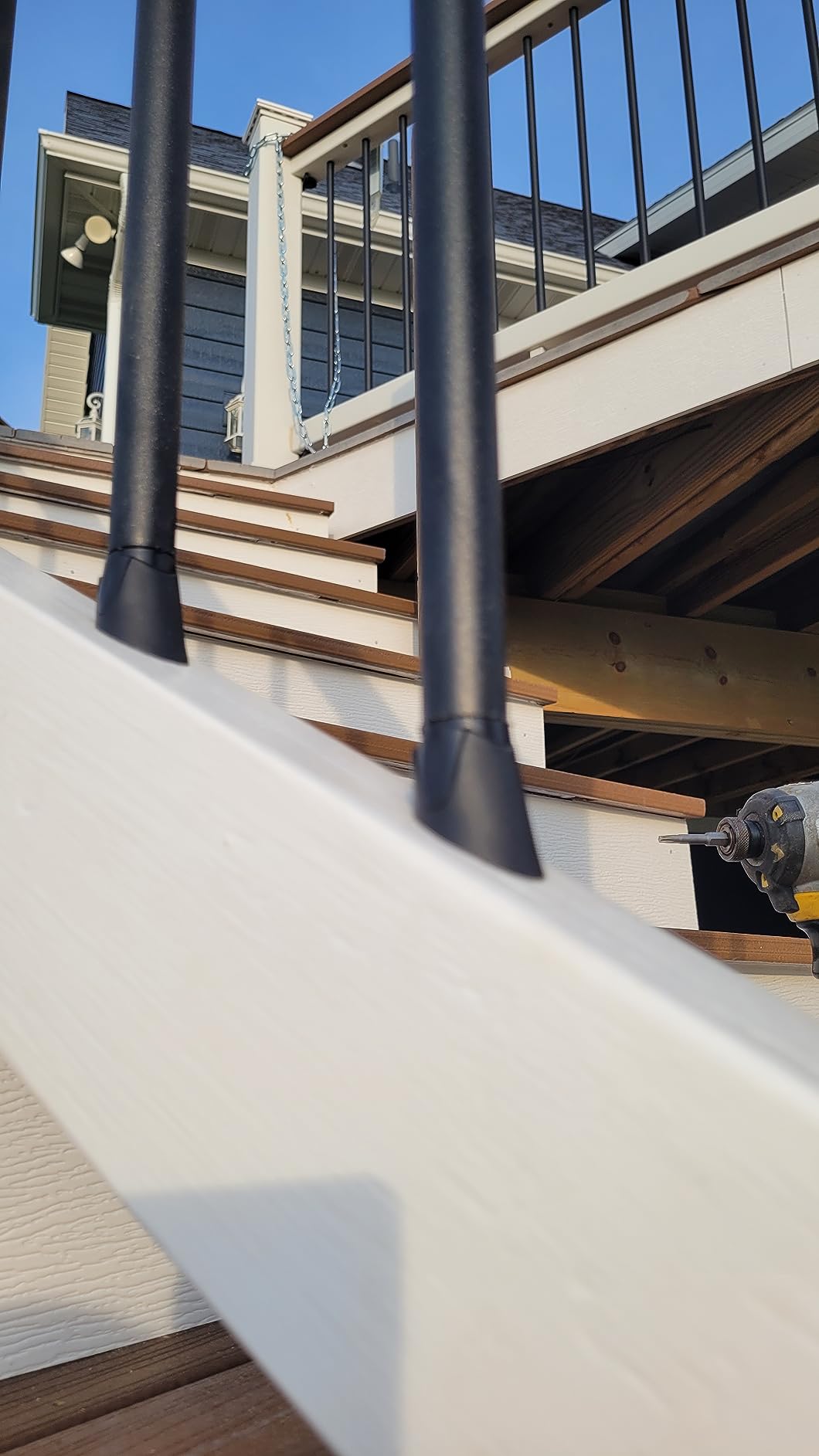 Connecteurs de balustrades à angle réglable FENCE & DECK RITE pour balustrades métalliques de 3/4 po, fabriqués en polypropylène noir Connecteur de balustrade de 3/4 po pour escaliers et terrasses Balustrade d'escalier durable et facile à installer (96)